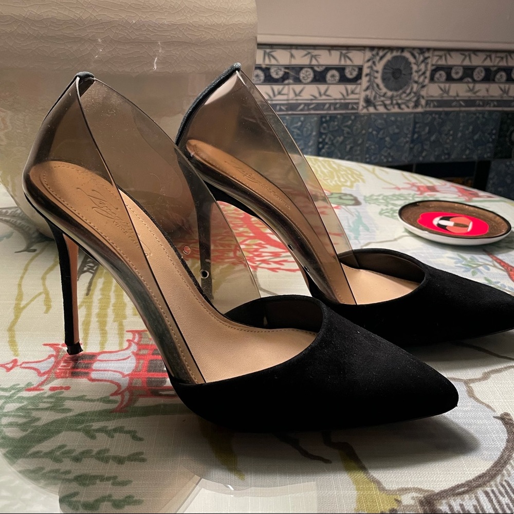 WORN ONCE - Ossie Clear Pump
IMAGINE BY VINCE CAMUTO Sz 7.5